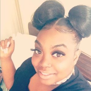 Meet your Posher, Bonnika